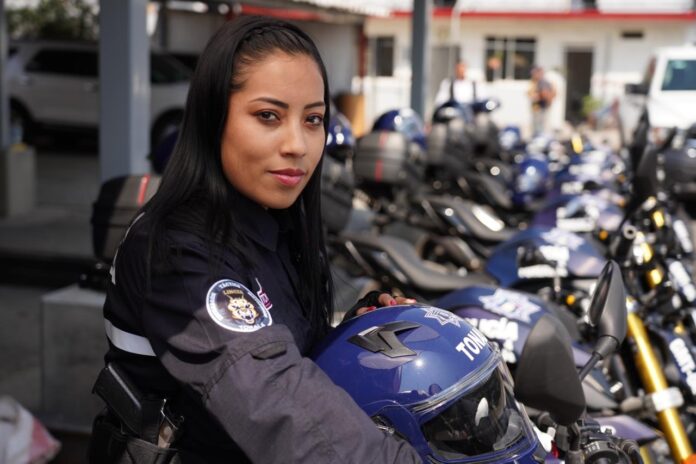 Policái de Tonalá reciben motos